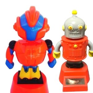 4-NIB Solar Powered Dancing Red (2) and Gray (2) Robots